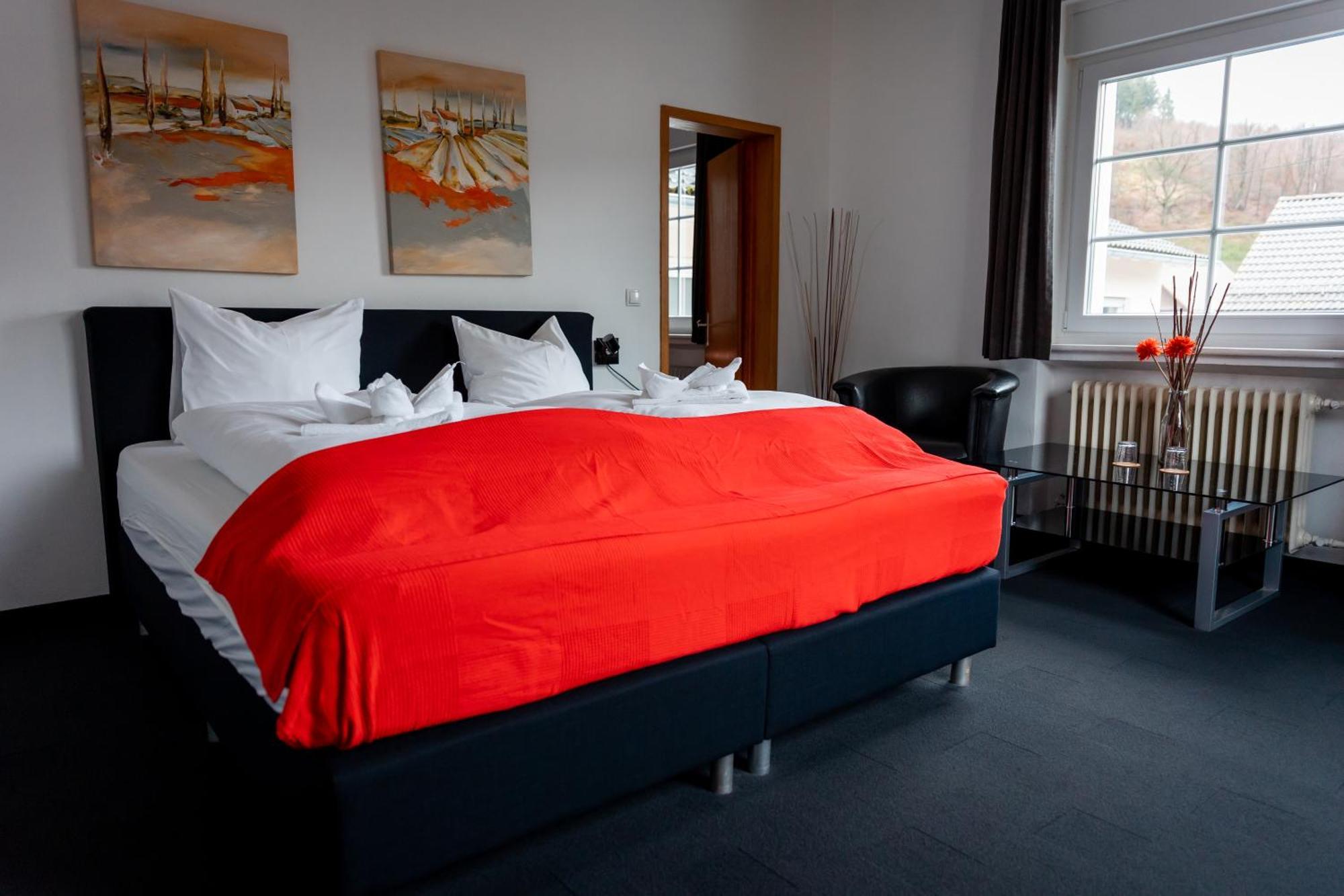 Hotel Tiefenhagen Sauerland 伦讷施塔特 外观 照片